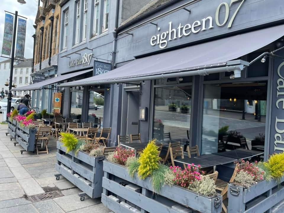 Cafebar 1807 outside