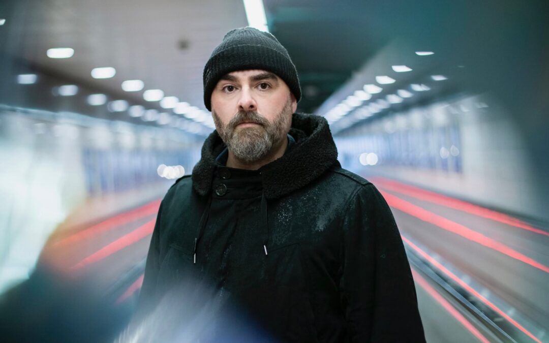 Golden Hum presents: Constant Follower (solo) + support