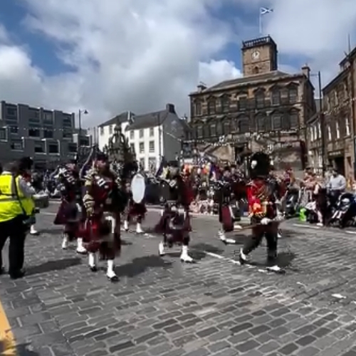 Linlithgow Marches passing through the town